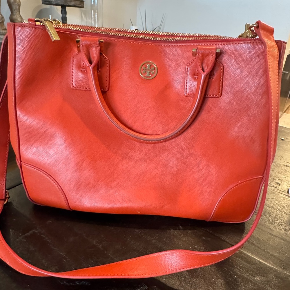 Tory Burch Robinson zip tote bag